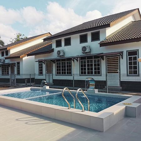 Nazza Homestay Besut With Pool Near Jetty To Perhentian Kampung Raja Dış mekan fotoğraf