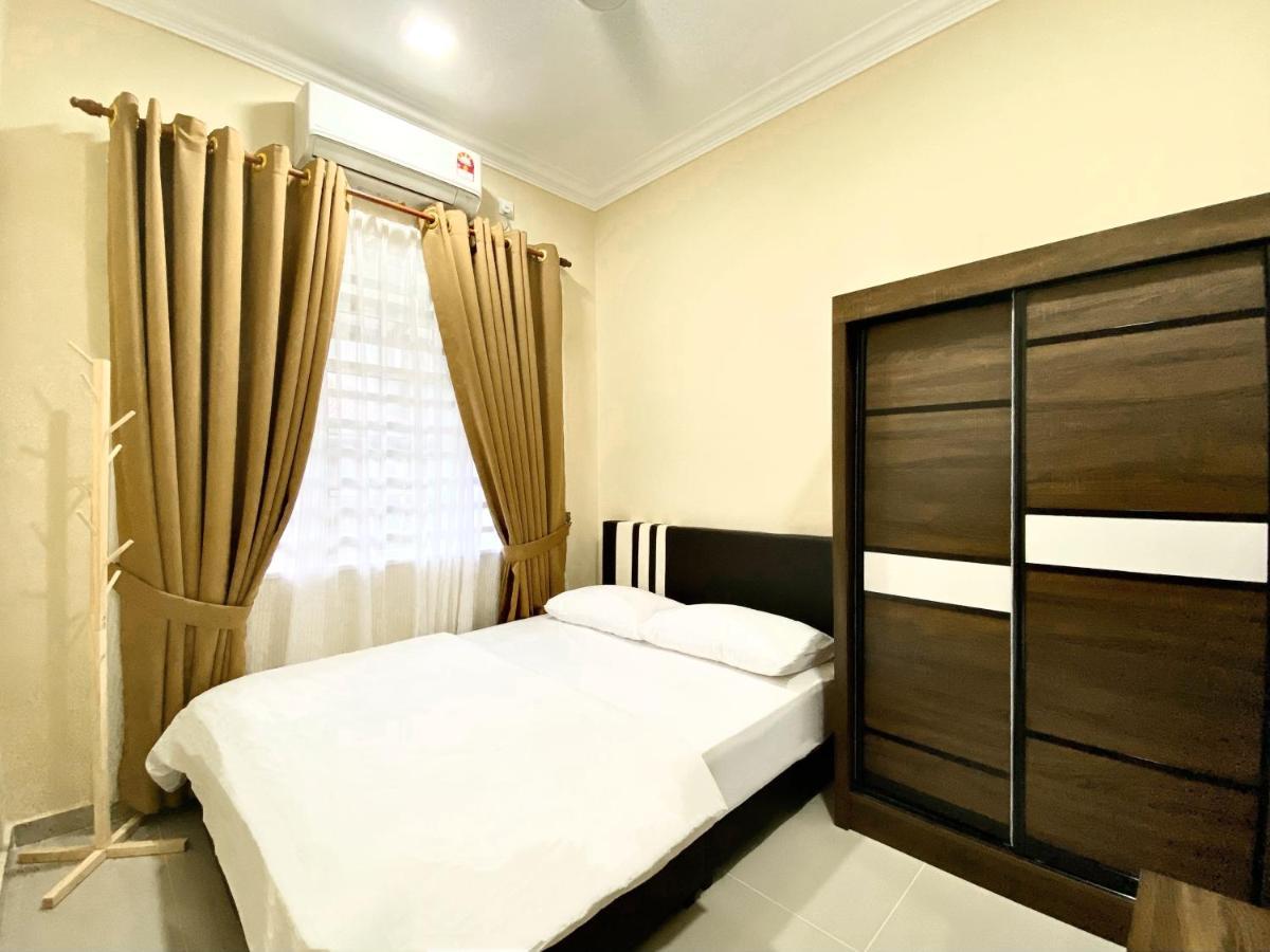 Nazza Homestay Besut With Swimming Pool Kampung Raja Dış mekan fotoğraf