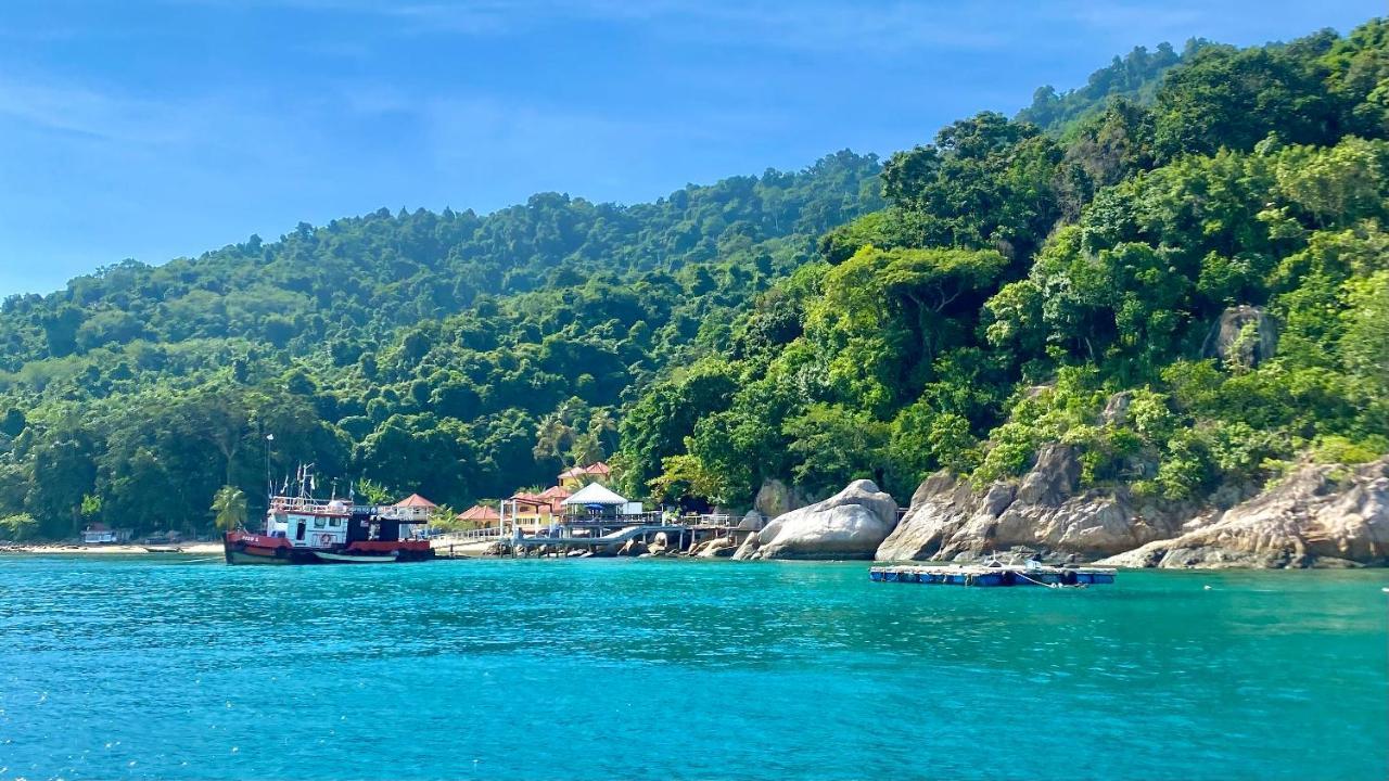 Nazza Homestay Besut With Swimming Pool Kampung Raja Dış mekan fotoğraf
