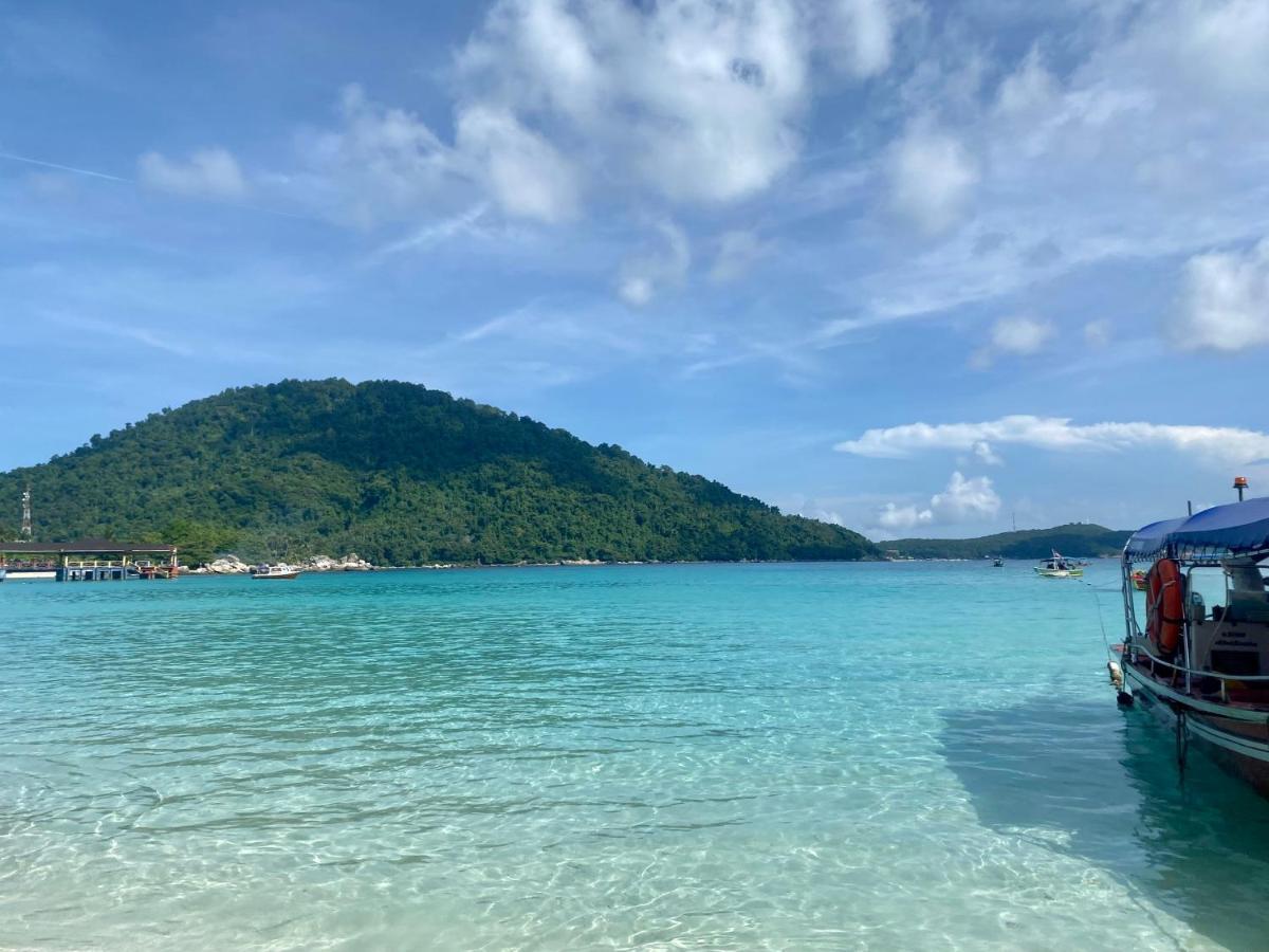 Nazza Homestay Besut With Swimming Pool Kampung Raja Dış mekan fotoğraf